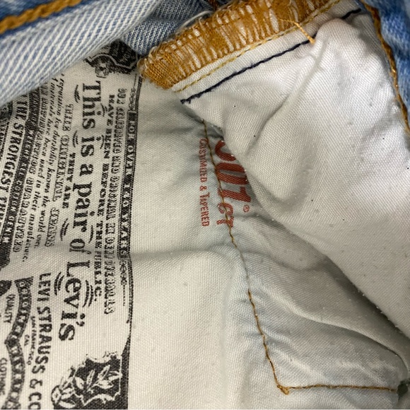 Levi’s 501 CT 32x32 Light Wash Distressed Jeans - Picture 14 of 14